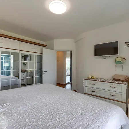 Будинок відпочинку Moonstone *