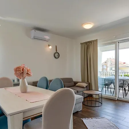 Будинок відпочинку Moonstone