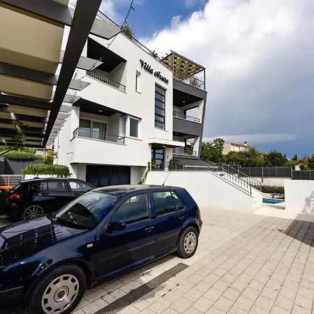 度假居 Moonstone 扎达尔