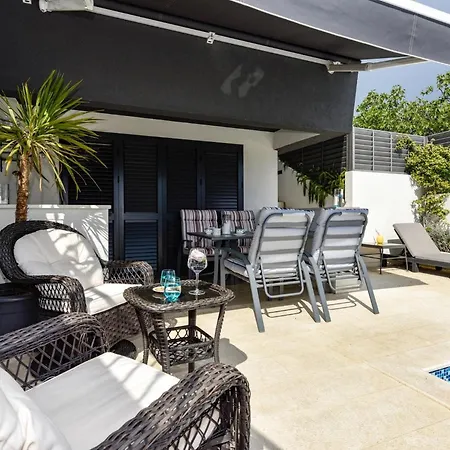 Moonstone * 扎达尔